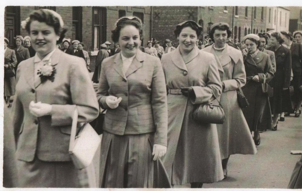 walking day circa 1950 (women)