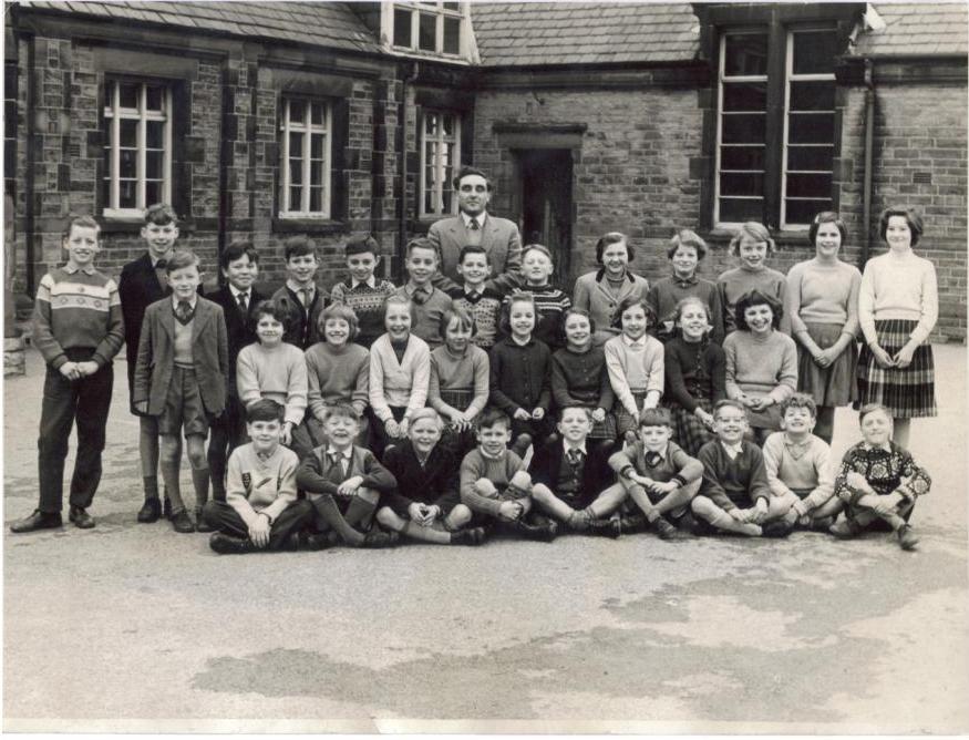 Digmoor School Photo