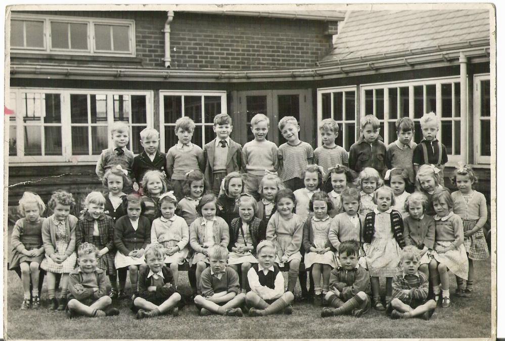 Golborne infants class photo 1955.
