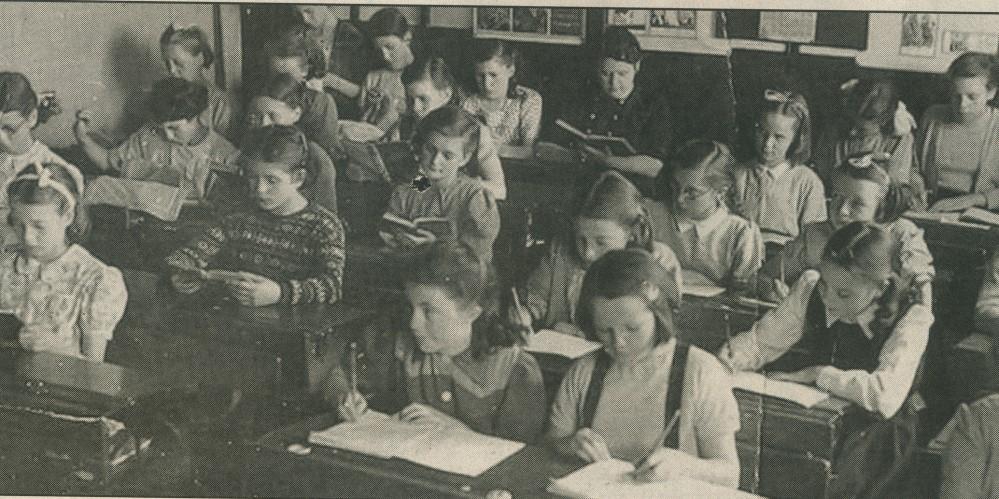 Class photo 1952