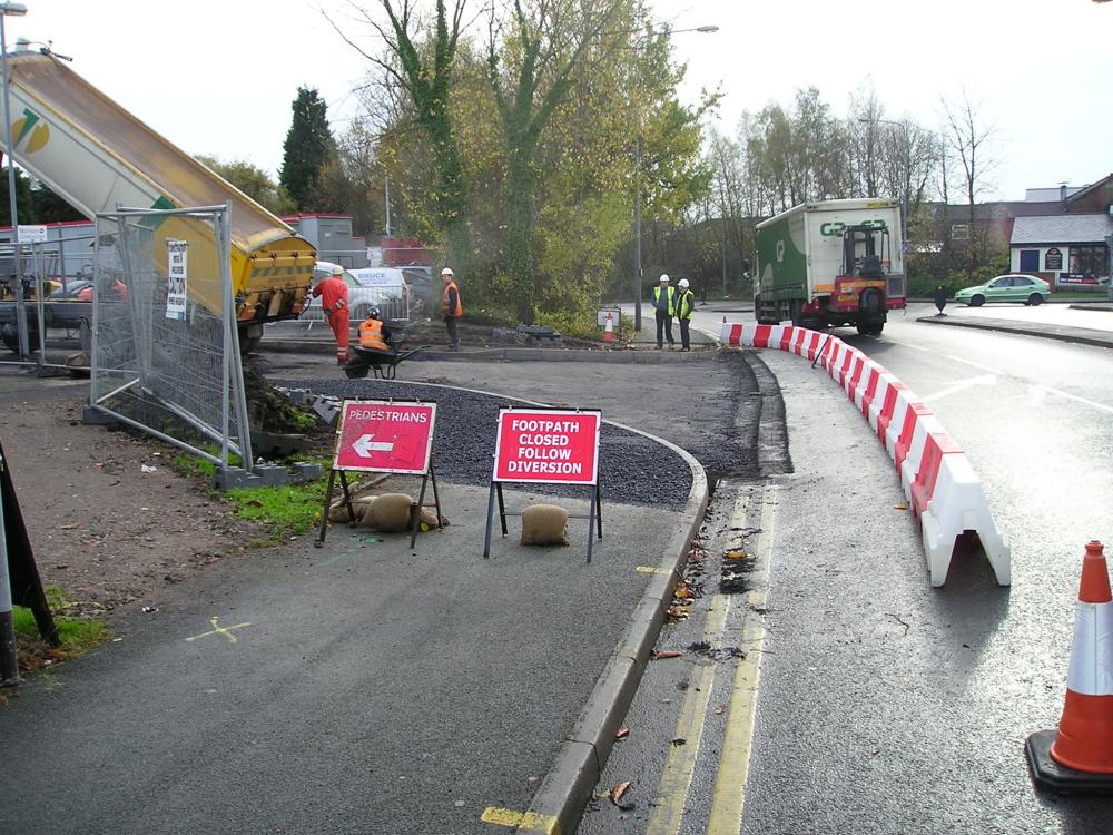 13-11-2009-forming the new temporary access to Coppull Lane.