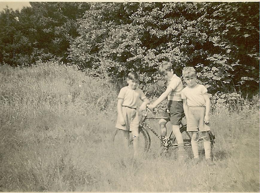 Beech Walks Standish,26-07-1957.