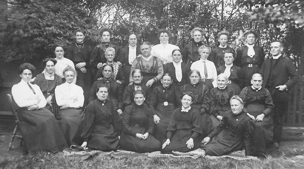 Abram ladies, early 1900s.