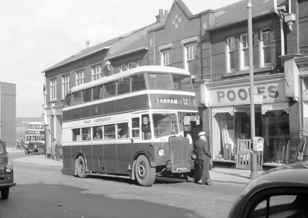 Abram Bus 1960
