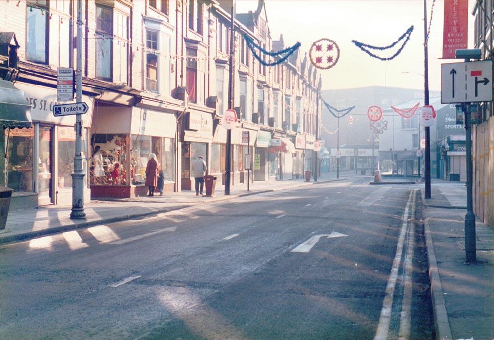 Mesnes Street, 1985