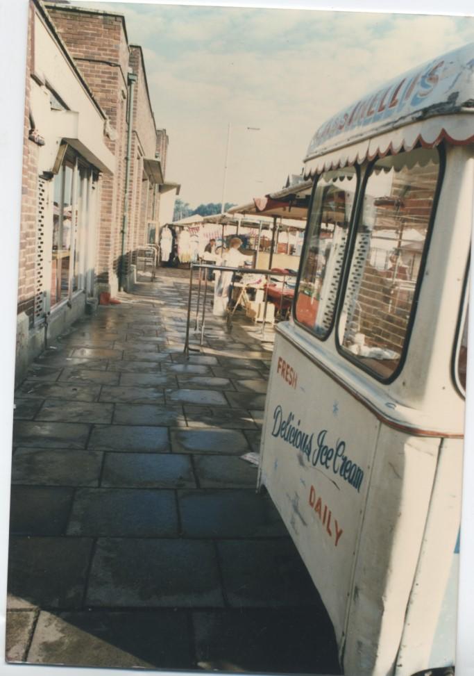 Casinelli's Ice Cream Van