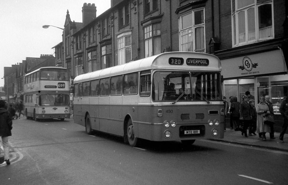 Wigan to Liverpool bus MTE 18R