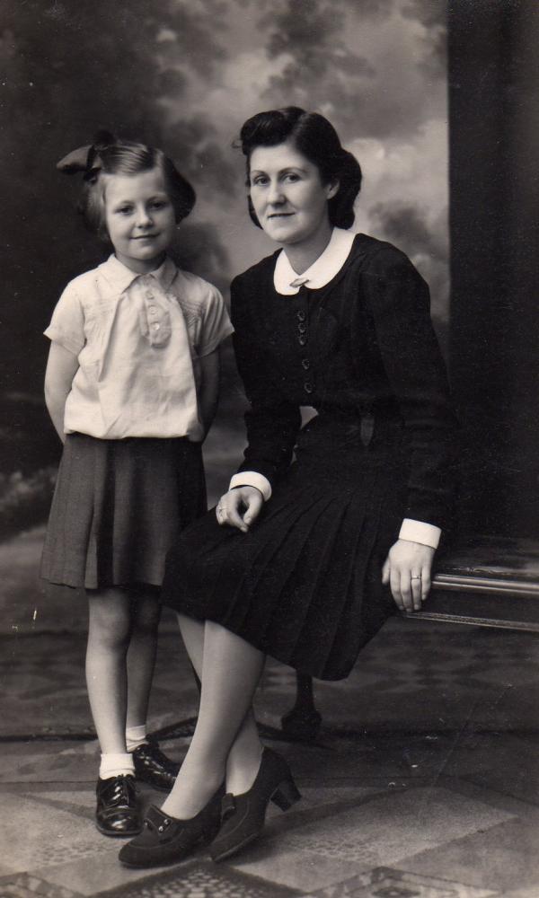 Florence and Margaret Dawson abt 1942