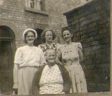 Annie Worsley with her daughters, c1950.