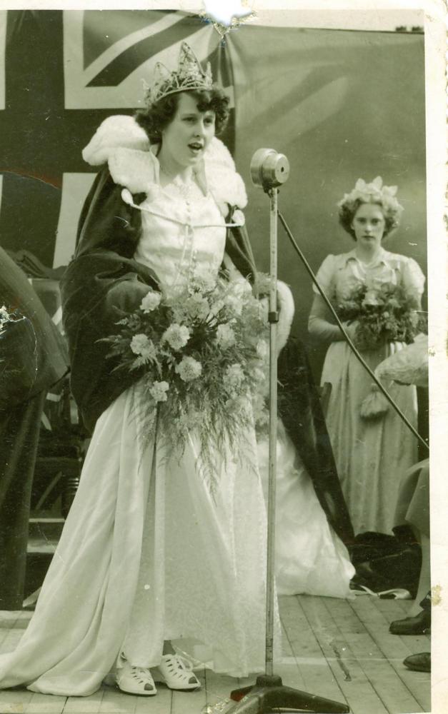 Standish Carnival, 1951