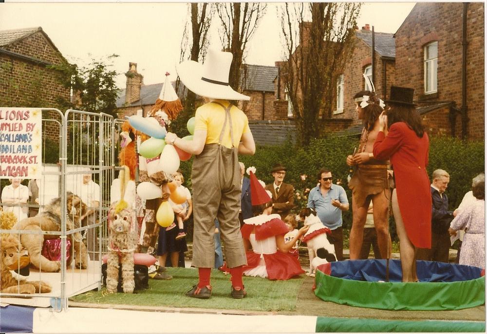 01-08-1981. Standish Carnival.
