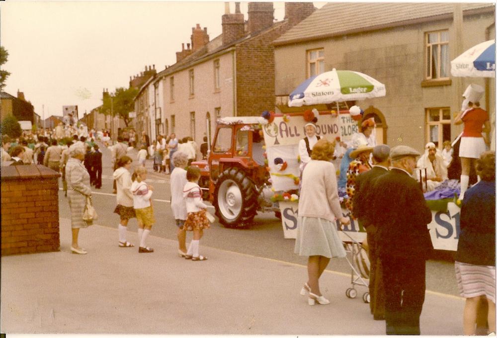 06-08-1977. Standish Carnival.