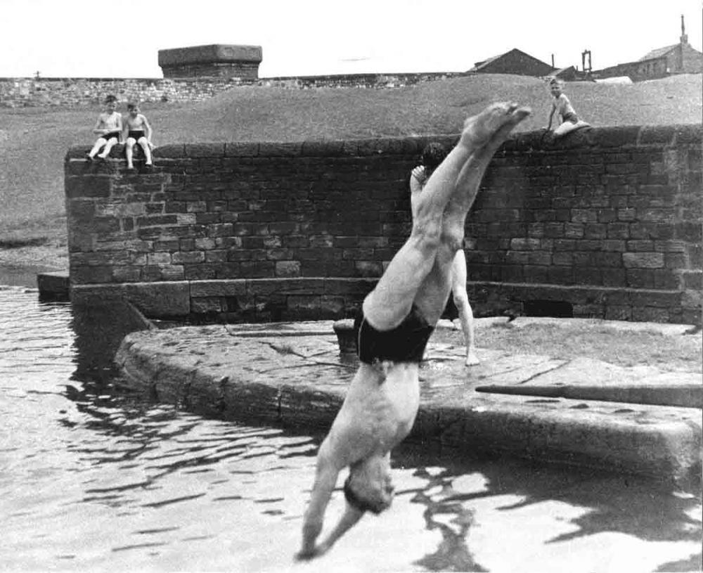 Canal gymnastics