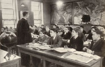 A Geography Class in Wigan Grammar School - Click for larger picture