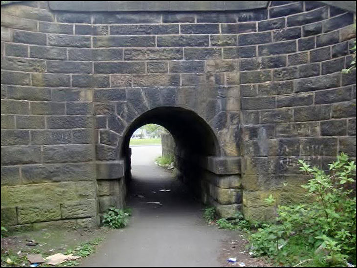 Little tunnel