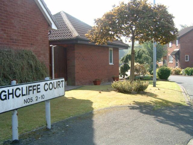 Highcliffe Court, Standish