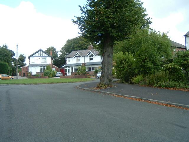 Limes Avenue, Standish