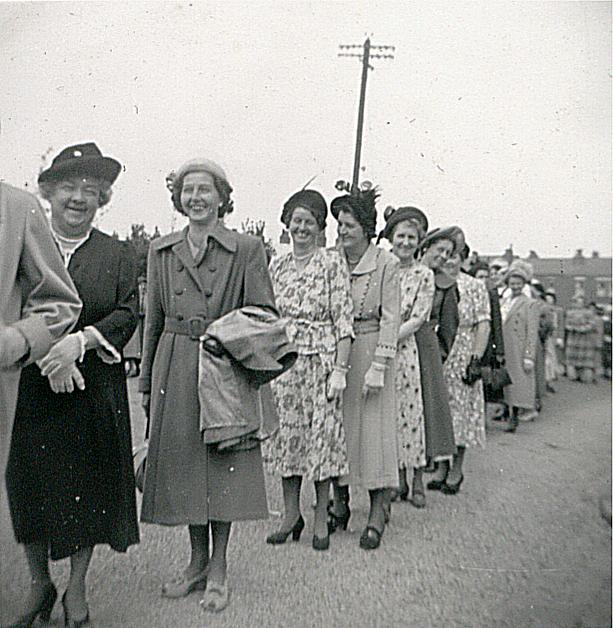 walkng day 1951