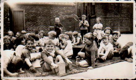 Children at Belle Green, c1940.