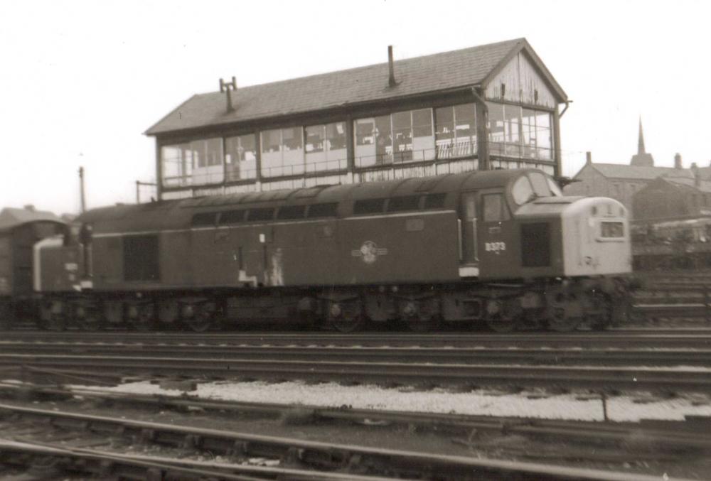 Class 40 Passing Springs Branch No2  Signal Box 1968