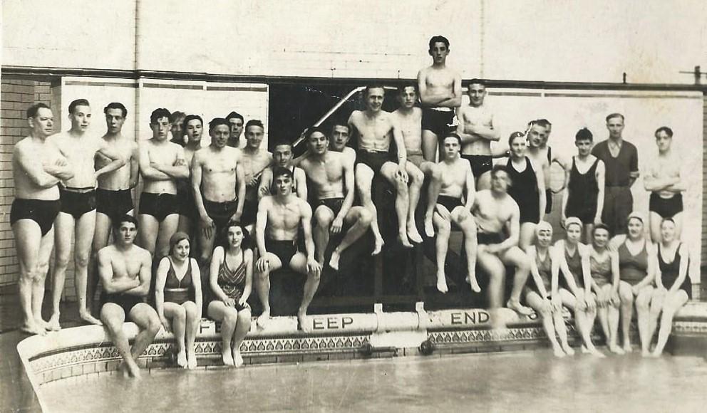 Coops Swimming Club - 1947