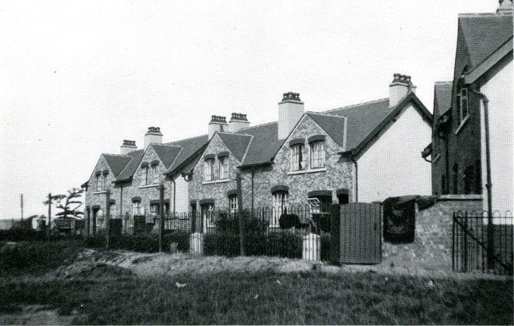 Rear view of model cottages, Pepper Lane. 1914.