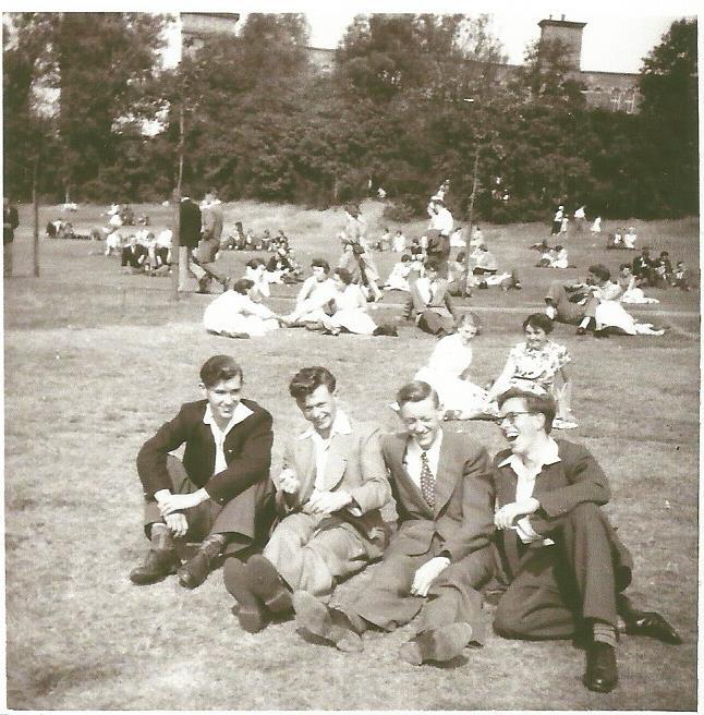 Wigan Park  - teenagers 1950s