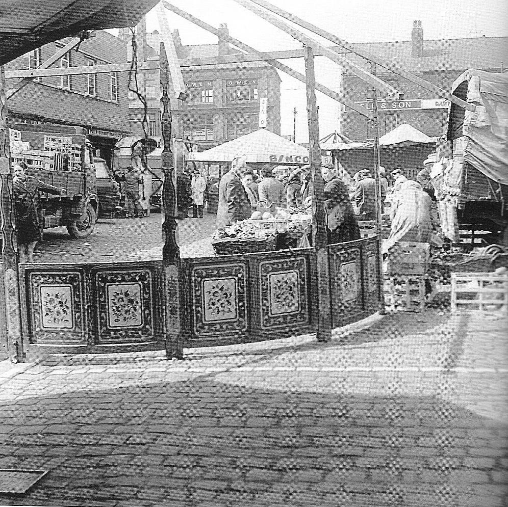 Market Sq - Wigan Fair 1960s? 