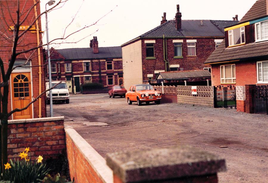 Gregory Street, Hindley in the 1980s.