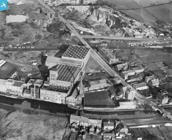 Appley Bridge lino factory from the air