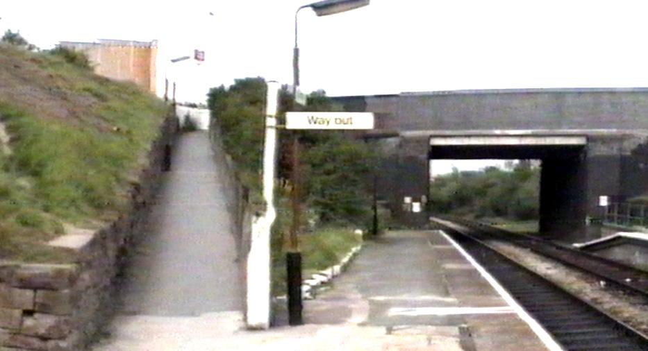Bryn Station, 1990