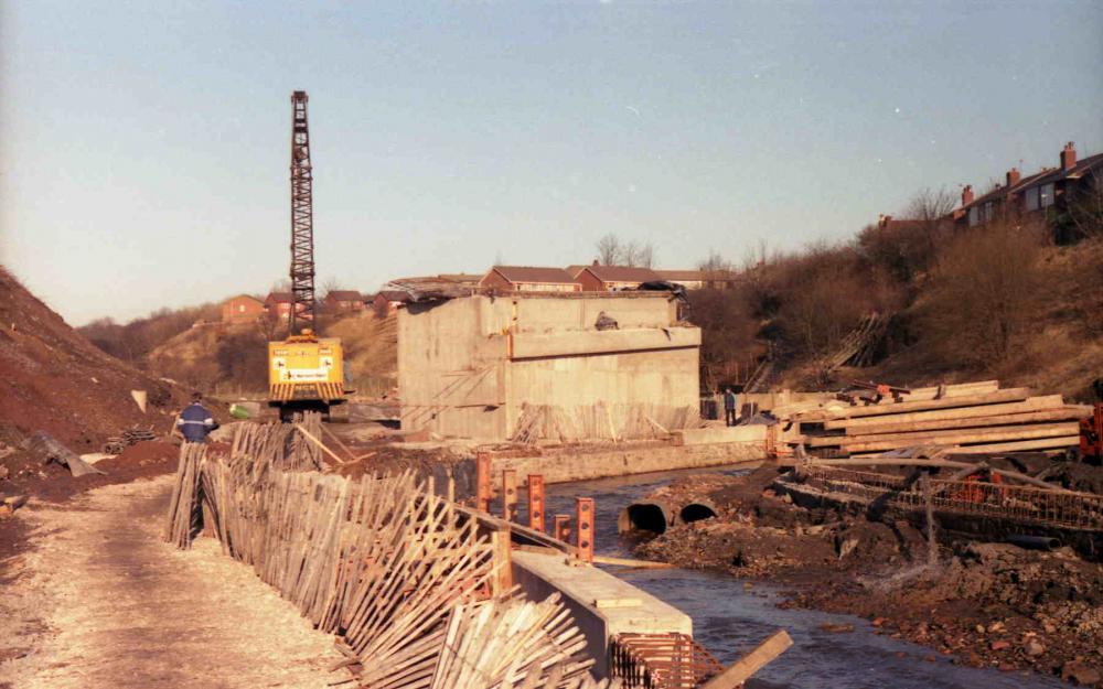 building of central park way 1985