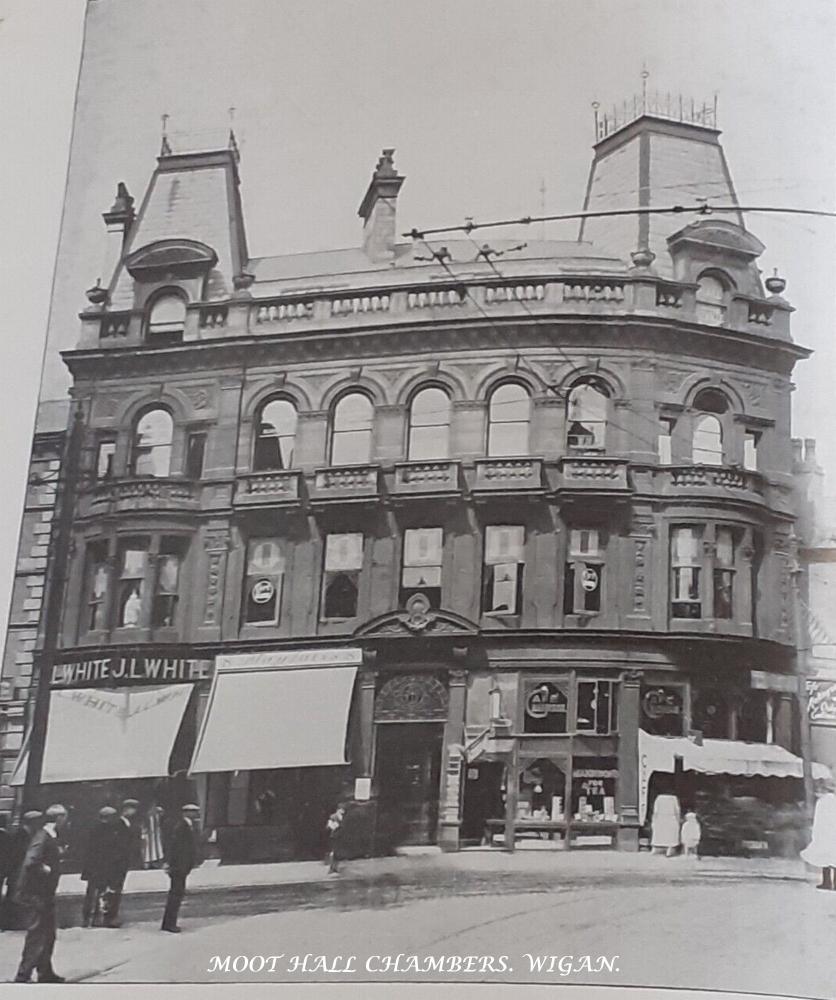 MOOT HALL CHAMBERS