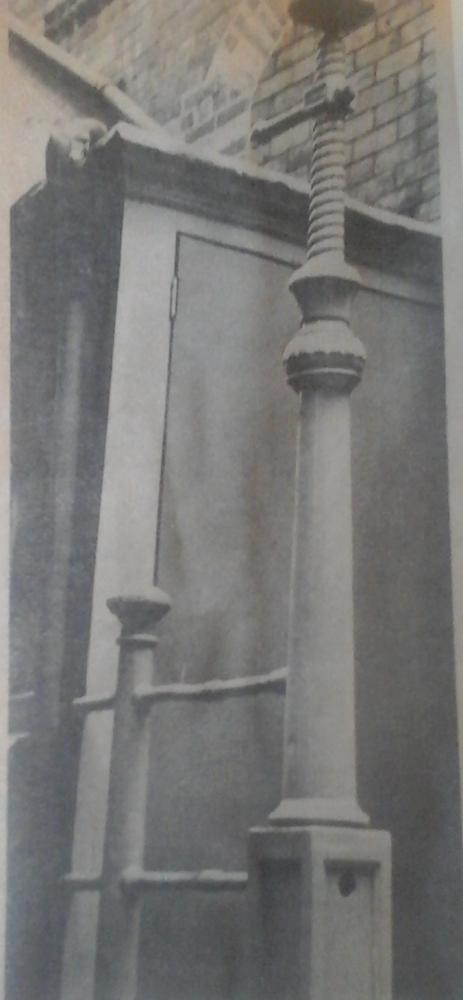 Victorian Gas Lamp 1874