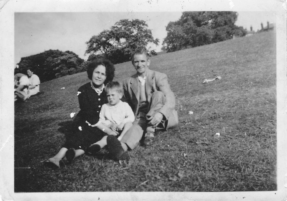 me mam and dad in't park wi'me.