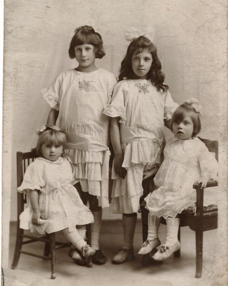 Seddon Family circa 1923