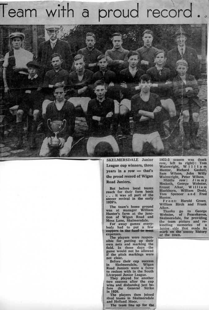 Football Team 1920 Holland moor {paper cutting}