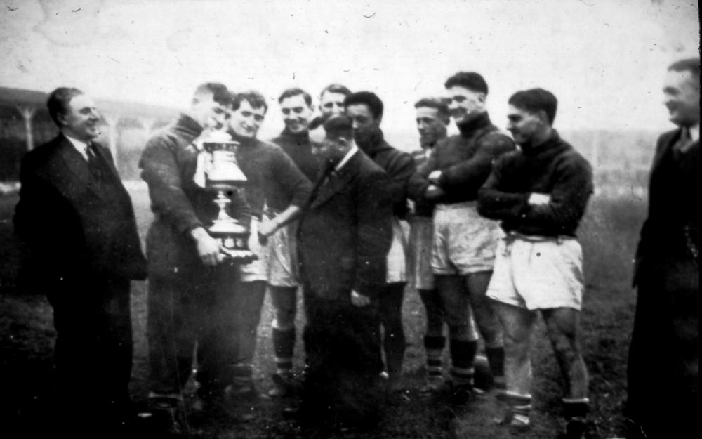 Wigan's Lancashire Cup win against favourites Salford (the Red Devils) in 1938