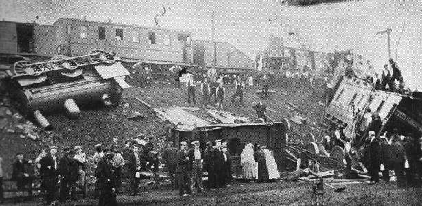 Train crash at Hindley. 24th July 1900.