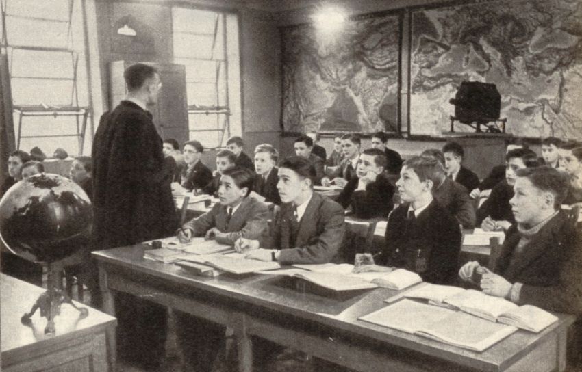 A Geography Class in Wigan Grammar School