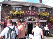 Heatons Bridge pub