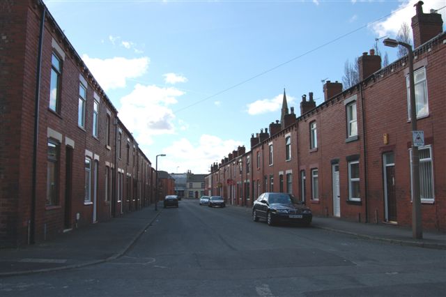 First Avenue, Hindley