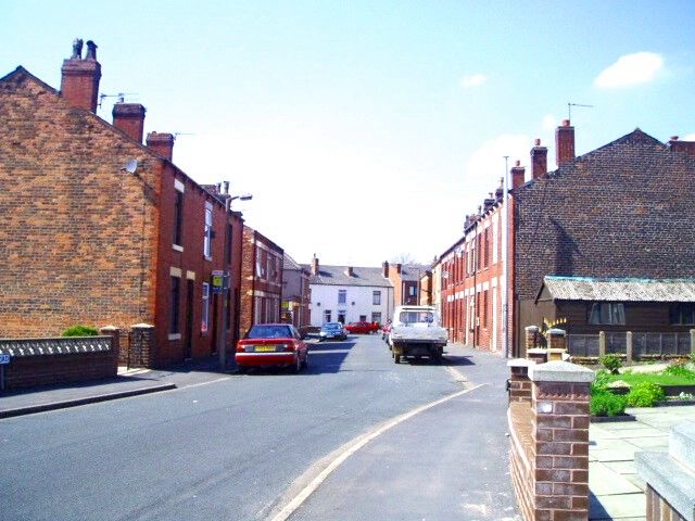 Wharncliffe Street, Hindley